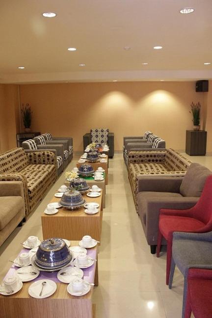 Hotel Jakarta Макасар Экстерьер фото