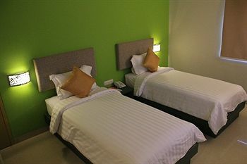 Hotel Jakarta Макасар Экстерьер фото