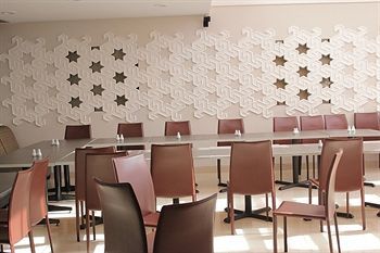Hotel Jakarta Макасар Экстерьер фото