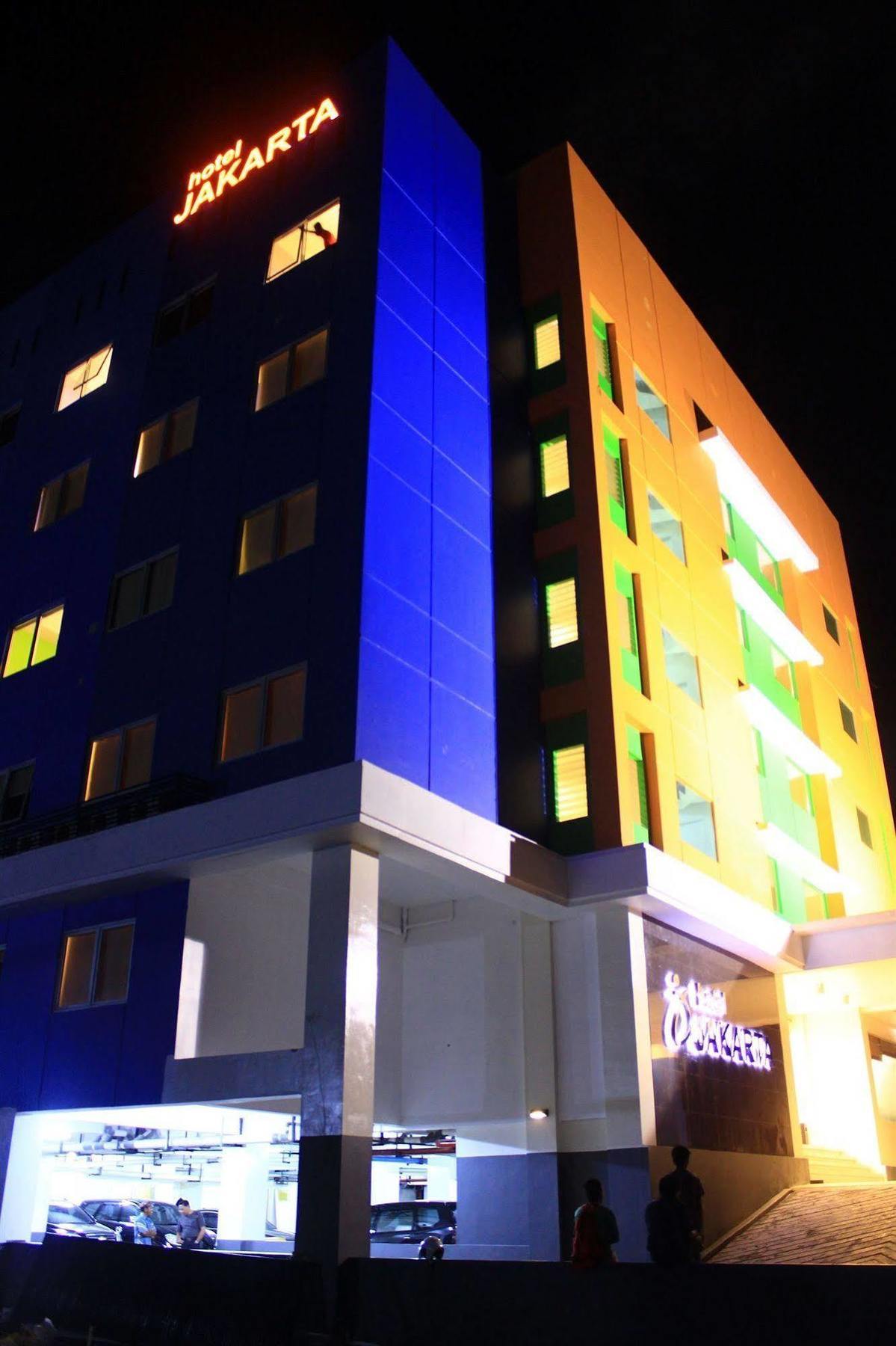 Hotel Jakarta Макасар Экстерьер фото
